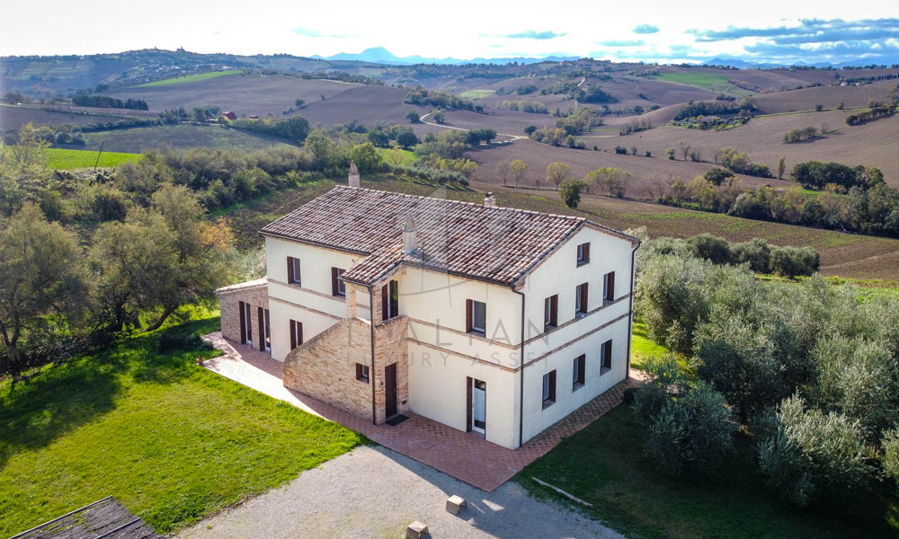 Farmhouse Jesi Marche Italy