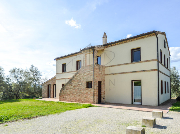 Farmhouse Jesi Marche Italy