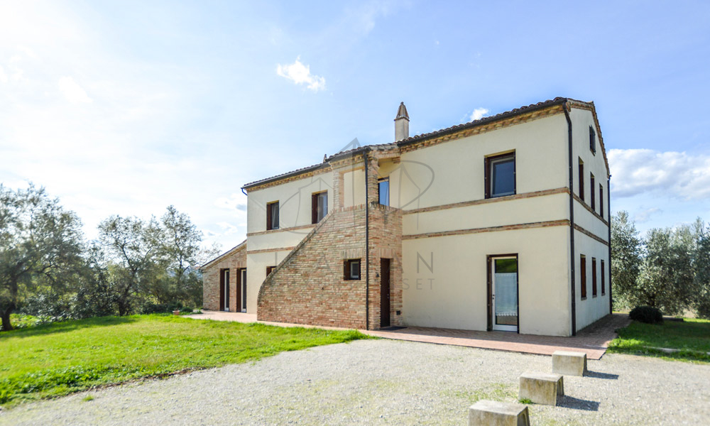 Farmhouse Jesi Marche Italy