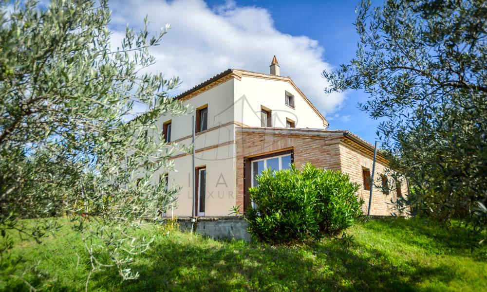 Farmhouse Jesi Marche Italy