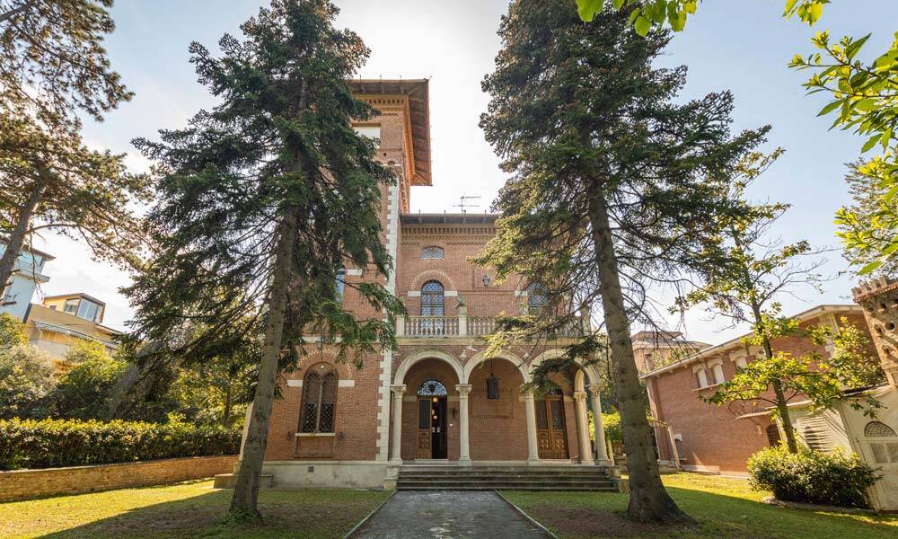 Luxury Villa Liberty Marche Italy