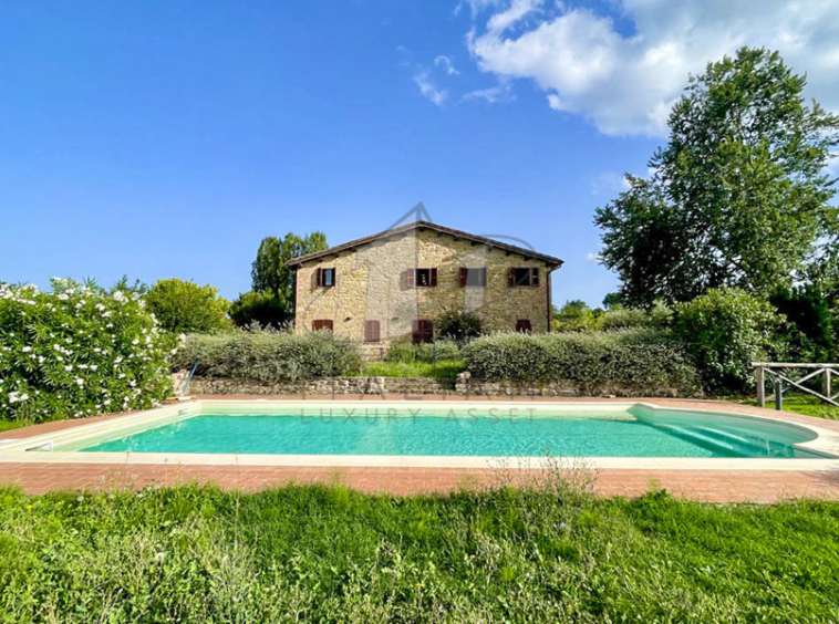 Farmhouse Amandola Marche Italy Pool