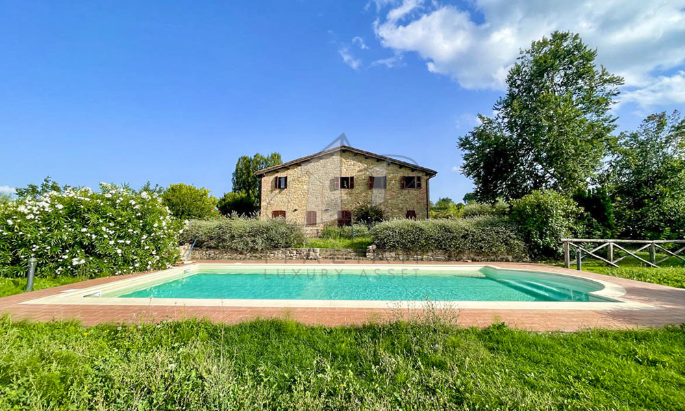 Farmhouse Amandola Marche Italy Pool