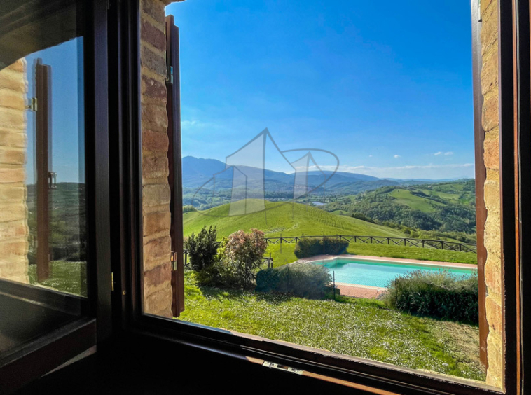 Farmhouse Amandola Marche Italy Pool