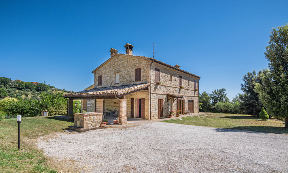 Farmhouse Cingoli Marche Italy