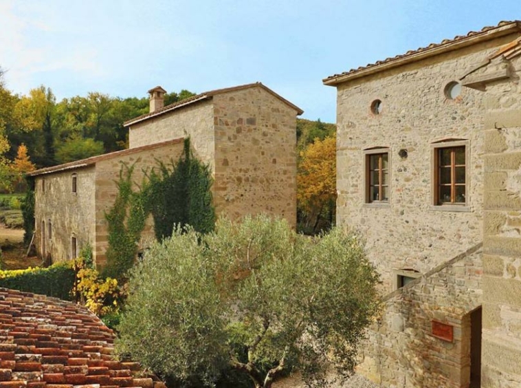 Hamlet Country House Italy Tuscany Anghiari Luxury