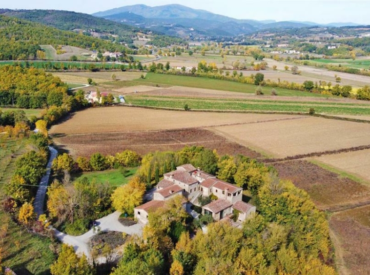 Hamlet Country House Italy Tuscany Anghiari Luxury