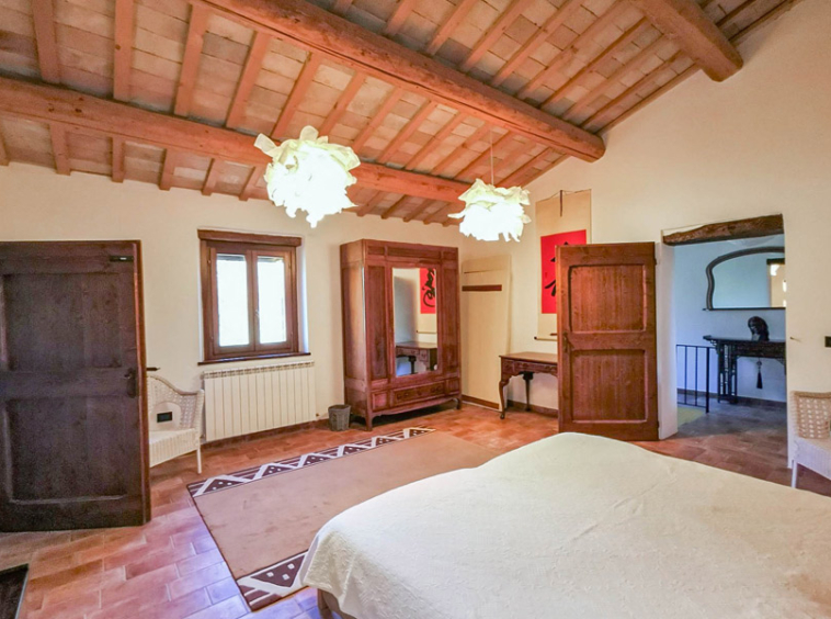 Country House Marche Serrungarina Italy