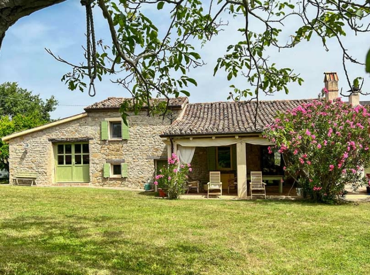 Farmhouse Tavoleto Marche Italy Luxury