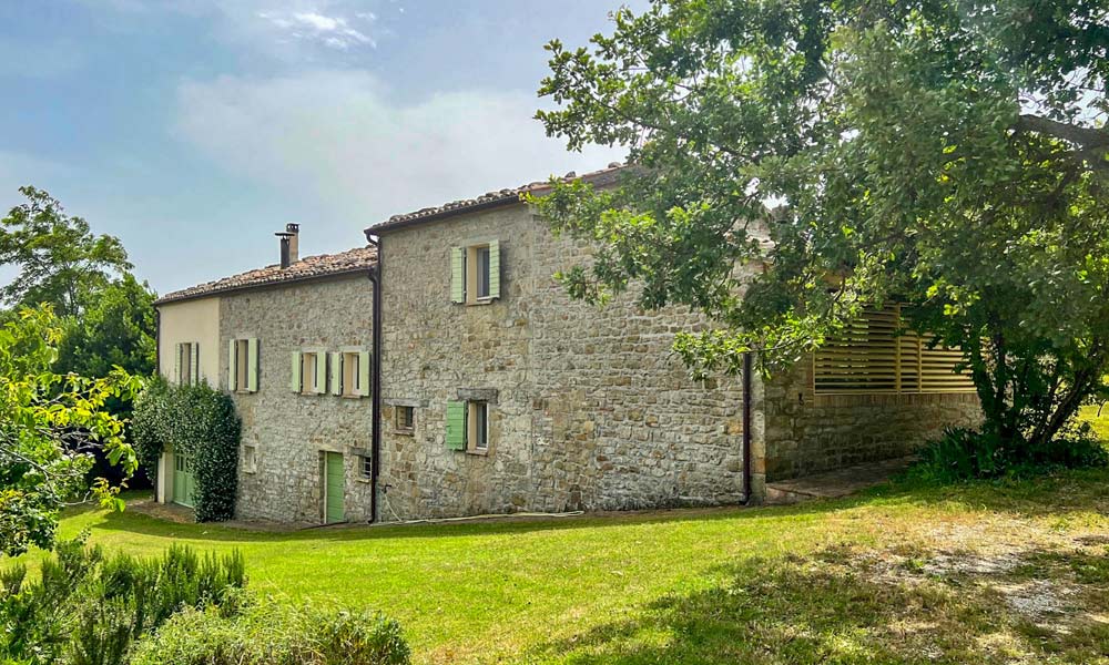 Farmhouse Tavoleto Marche Italy Luxury