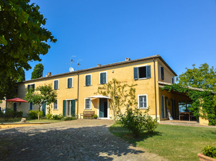 Villa Marche Pesaro Ginestreto Italy Luxury
