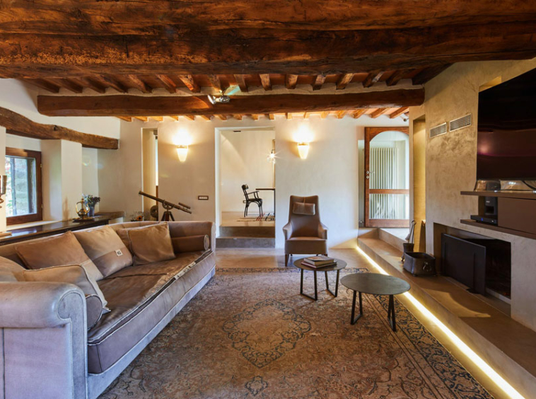 Luxury Estate Bucine Tuscany Italy