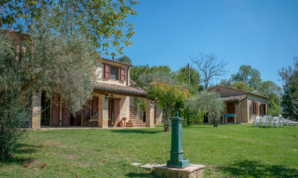 Gualdo Marche Italy Farmhouse