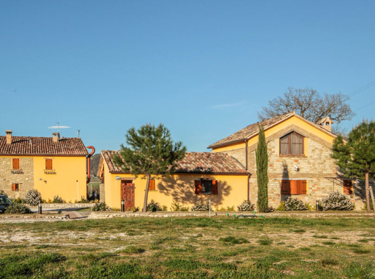 Farmhouse Fermignano Marche Italy