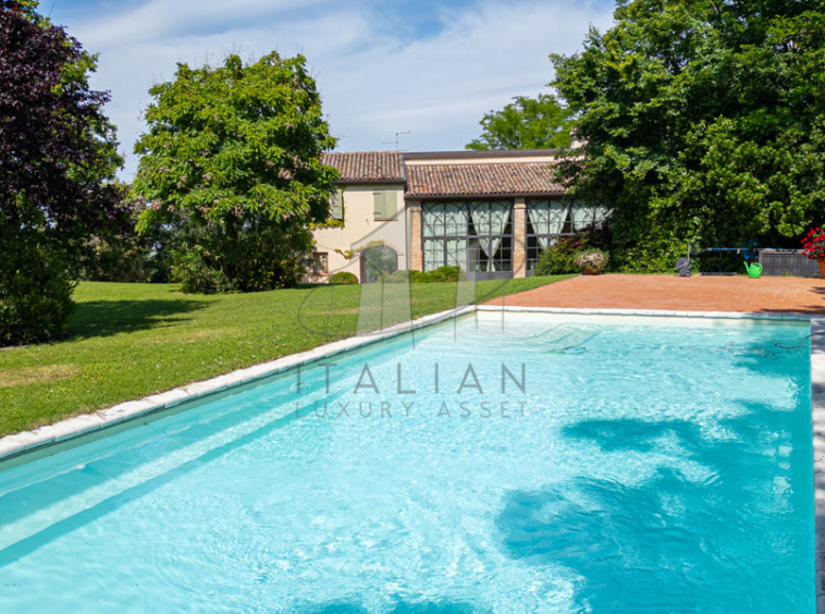Farmhouse Roncofreddo Cesena Romagna Italy Pool