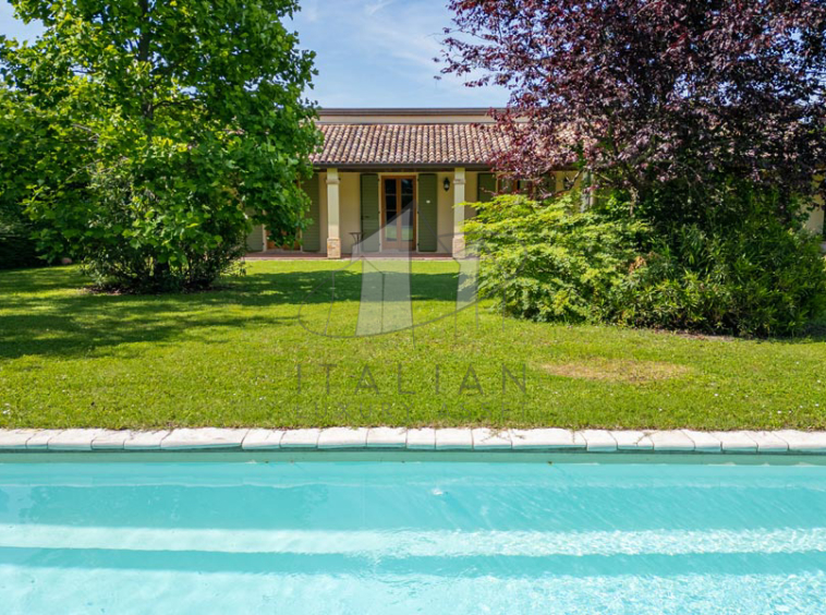 Farmhouse Roncofreddo Cesena Romagna Italy Pool