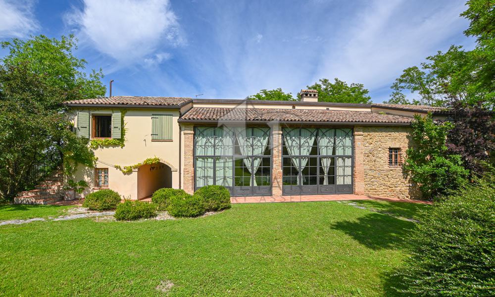 Farmhouse Roncofreddo Cesena Romagna Italy Pool