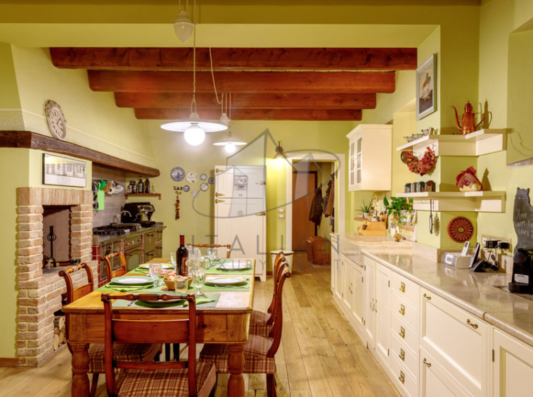 Farmhouse Roncofreddo Cesena Romagna Italy Pool