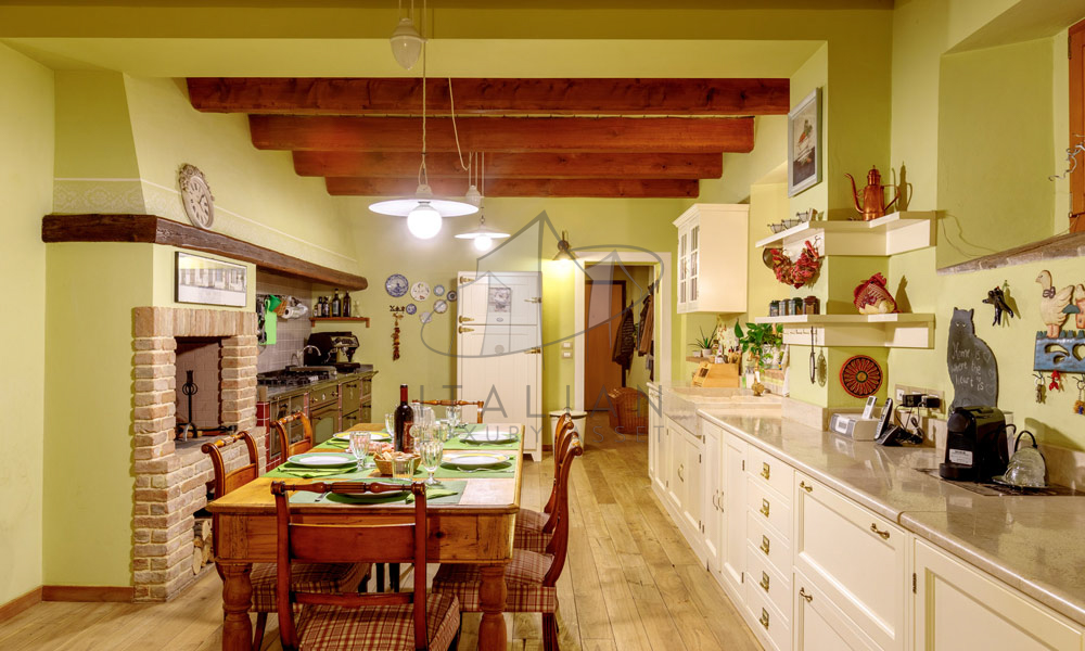 Farmhouse Roncofreddo Cesena Romagna Italy Pool