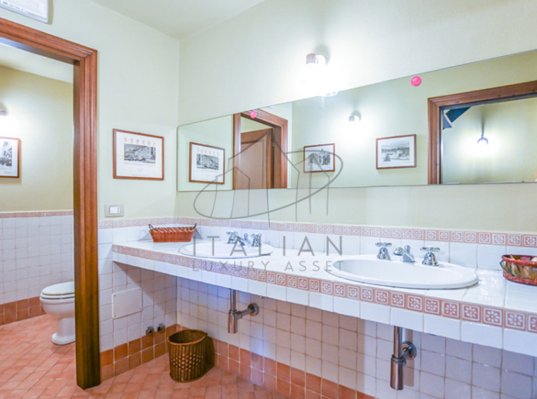 Farmhouse Roncofreddo Cesena Romagna Italy Pool