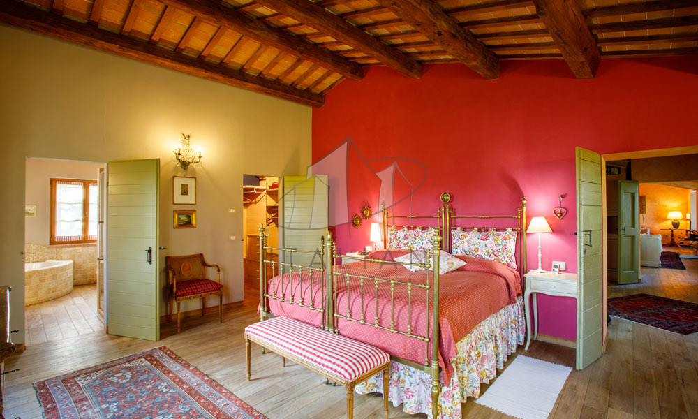 Farmhouse Roncofreddo Cesena Romagna Italy Pool