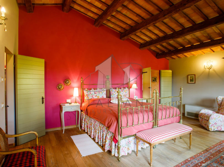 Farmhouse Roncofreddo Cesena Romagna Italy Pool