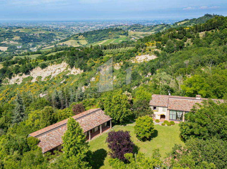 Farmhouse Roncofreddo Cesena Romagna Italy Pool