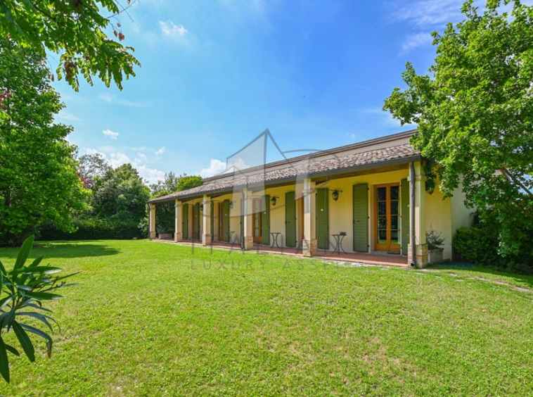Farmhouse Roncofreddo Cesena Romagna Italy Pool