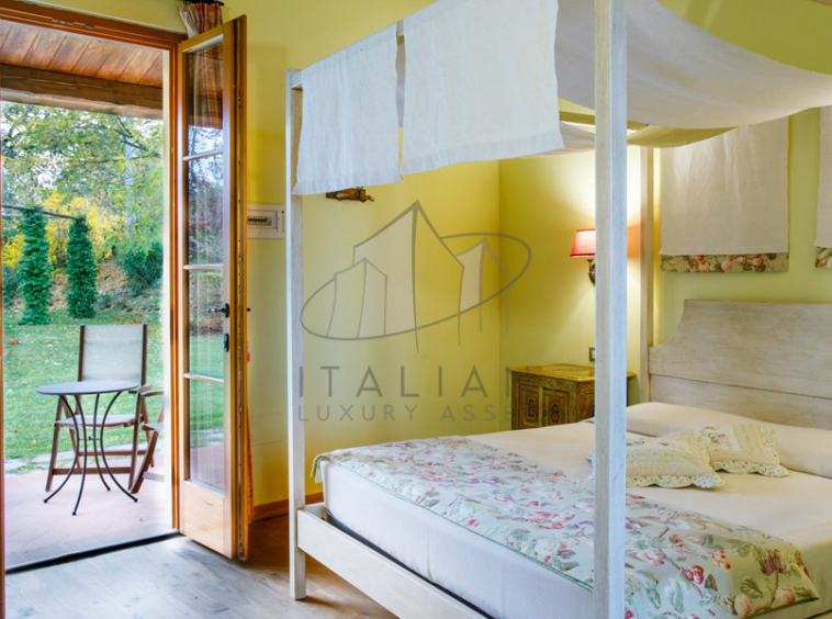 Farmhouse Roncofreddo Cesena Romagna Italy Pool