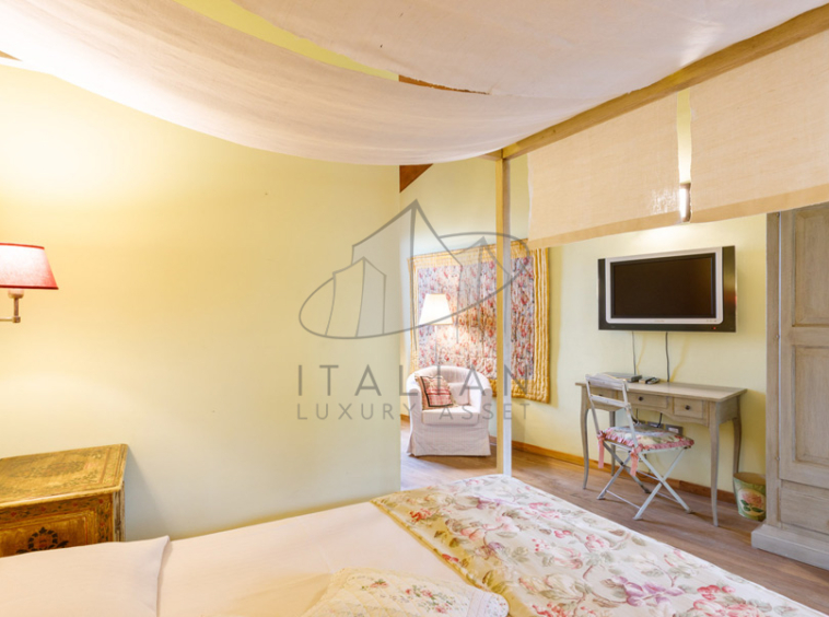 Farmhouse Roncofreddo Cesena Romagna Italy Pool