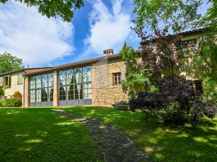 Farmhouse Roncofreddo Cesena Romagna Italy Pool