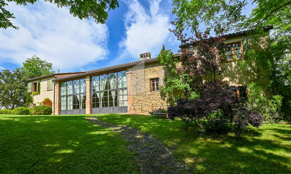 Farmhouse Roncofreddo Cesena Romagna Italy Pool