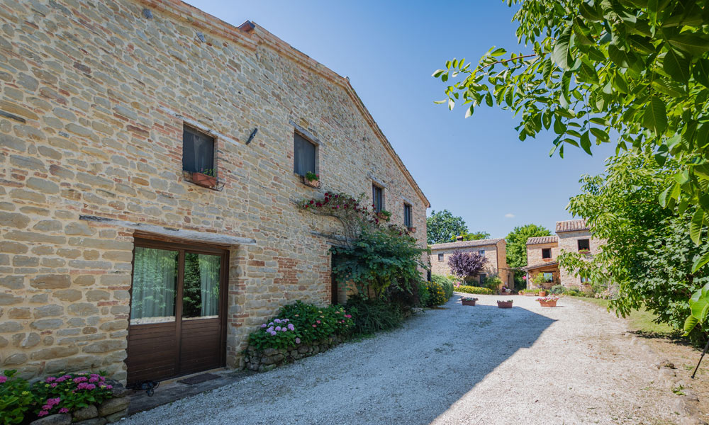 Agriturismo SPA Sarnano Macerata Marche Italy