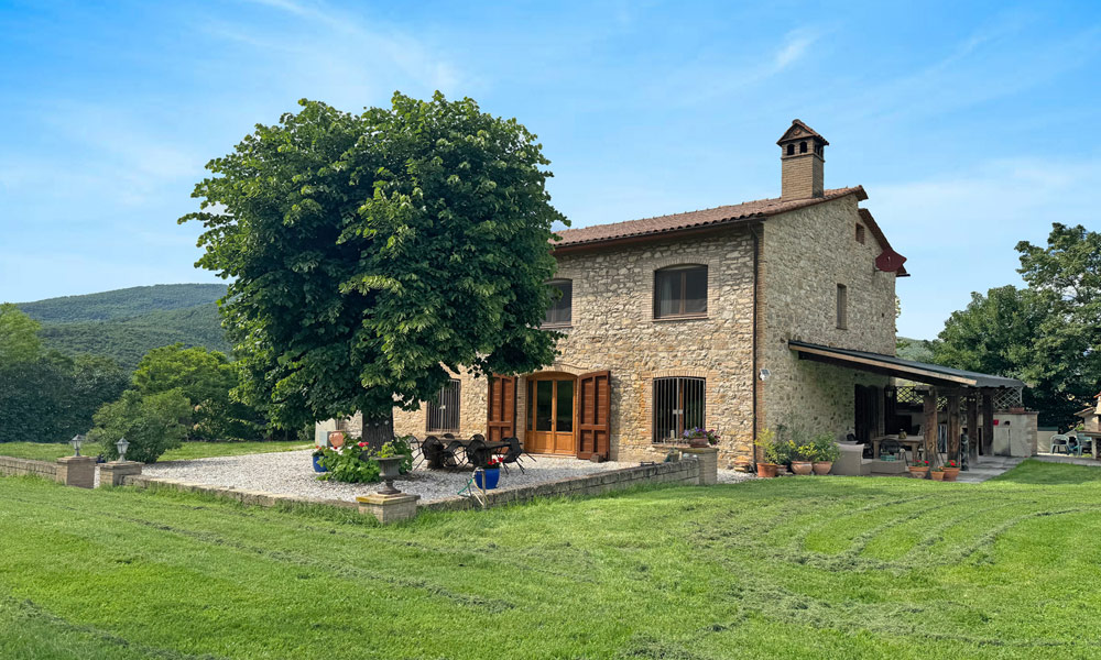 Farmhouse Lisciano Niccone Perugia Umbria Italy