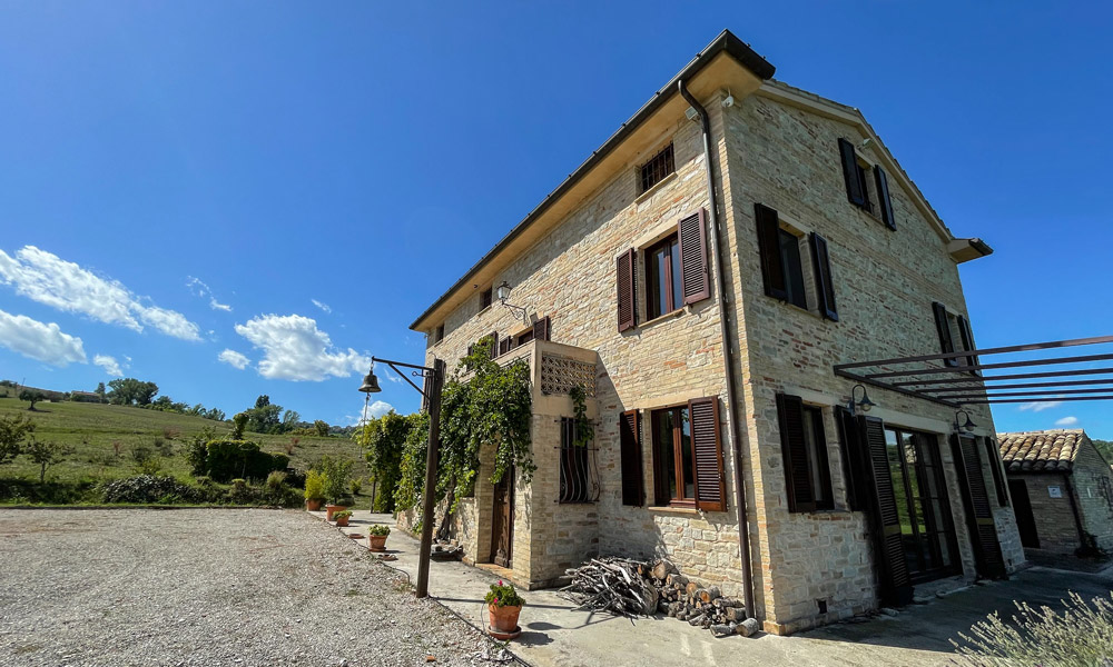 Farmhouse Montelparo Fermo Marche Italy