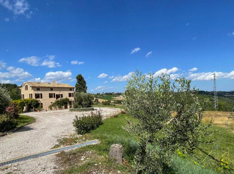 Farmhouse Montelparo Fermo Marche Italy