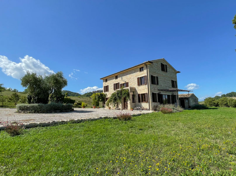 Farmhouse Montelparo Fermo Marche Italy