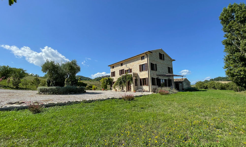 Farmhouse Montelparo Fermo Marche Italy