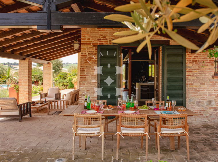 Villa Arcevia Marche Italy Luxury Panorama