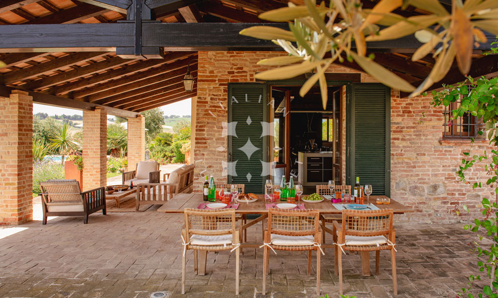 Villa Arcevia Marche Italy Luxury Panorama