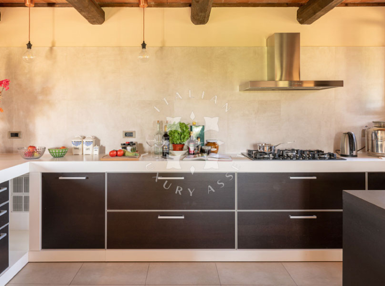 Villa Arcevia Marche Italy Luxury Panorama