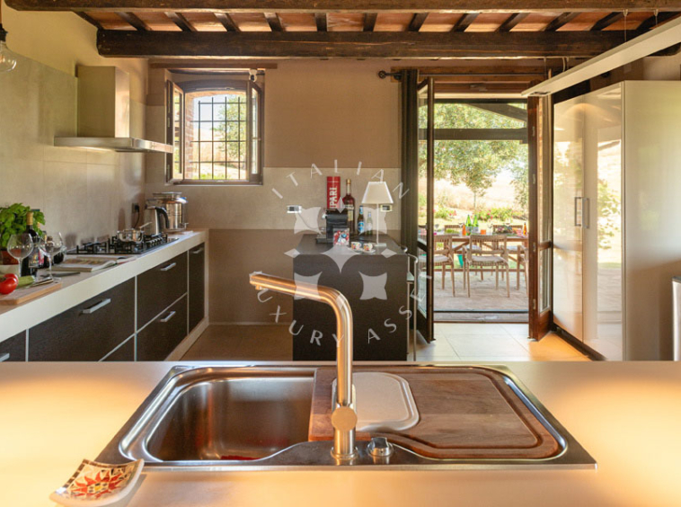 Villa Arcevia Marche Italy Luxury Panorama