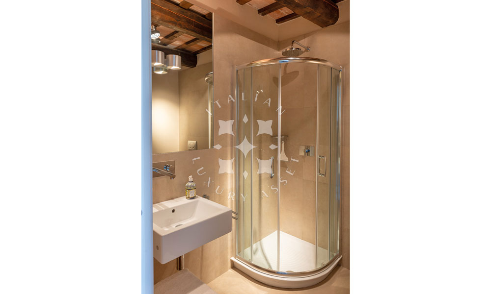 Villa Arcevia Marche Italy Luxury Panorama