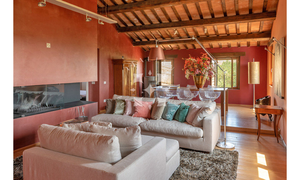 Villa Arcevia Marche Italy Luxury Panorama