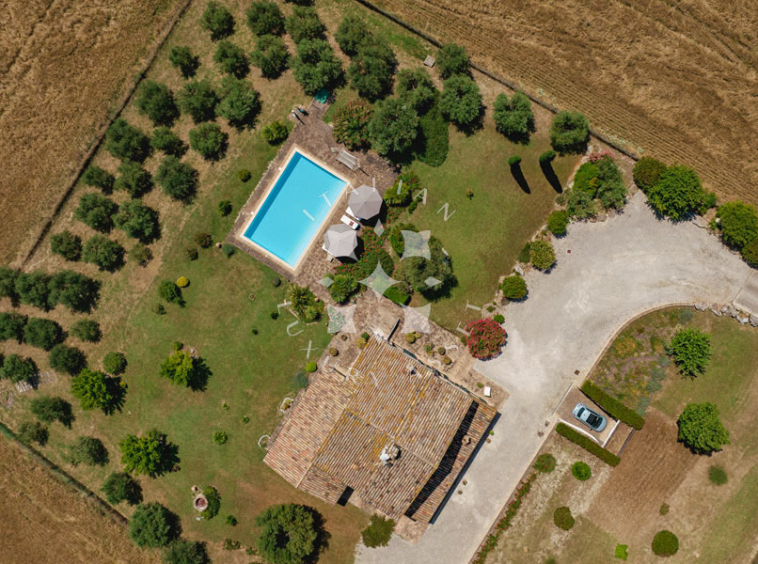 Villa Arcevia Marche Italy Luxury Panorama