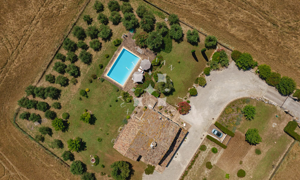 Villa Arcevia Marche Italy Luxury Panorama