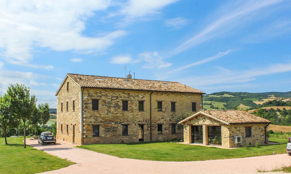 Farmhouse Isola del Piano Urbino Pesaro Marche Italy