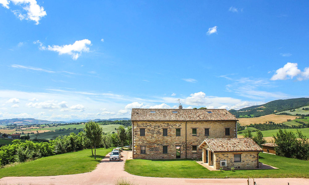 Farmhouse Isola del Piano Urbino Pesaro Marche Italy