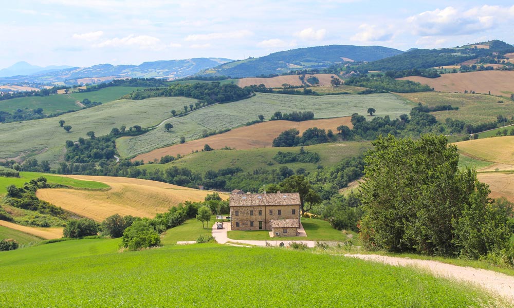 Farmhouse Isola del Piano Urbino Pesaro Marche Italy