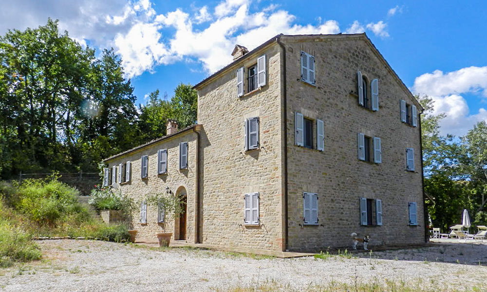 Farmhouse Monte San Martino Marche Italy Pool